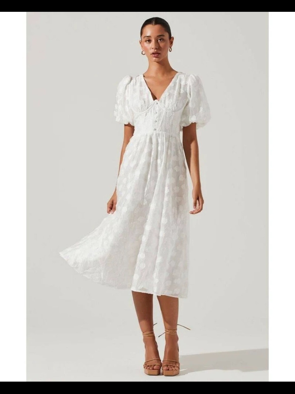 Astr White Puff Sleeve V‑Neck Midi Dress